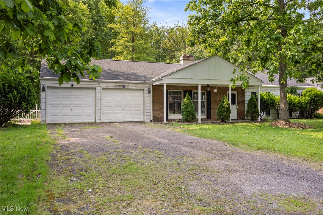 42 Edgewood Drive, Grafton, Ohio image 1