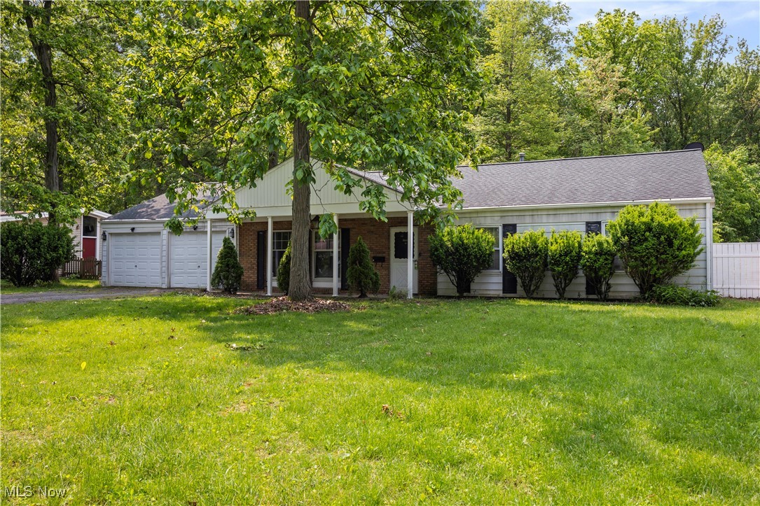42 Edgewood Drive, Grafton, Ohio image 3