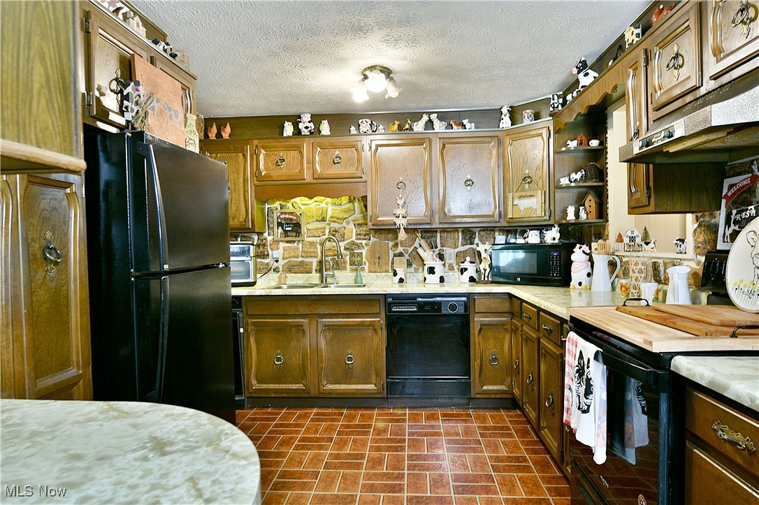 172 Camrose Drive, Niles, Ohio image 11