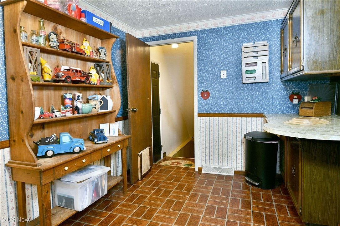 172 Camrose Drive, Niles, Ohio image 14