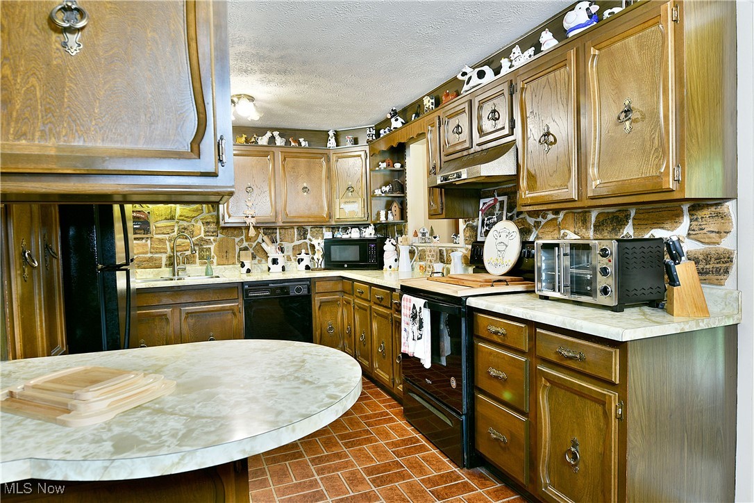 172 Camrose Drive, Niles, Ohio image 12