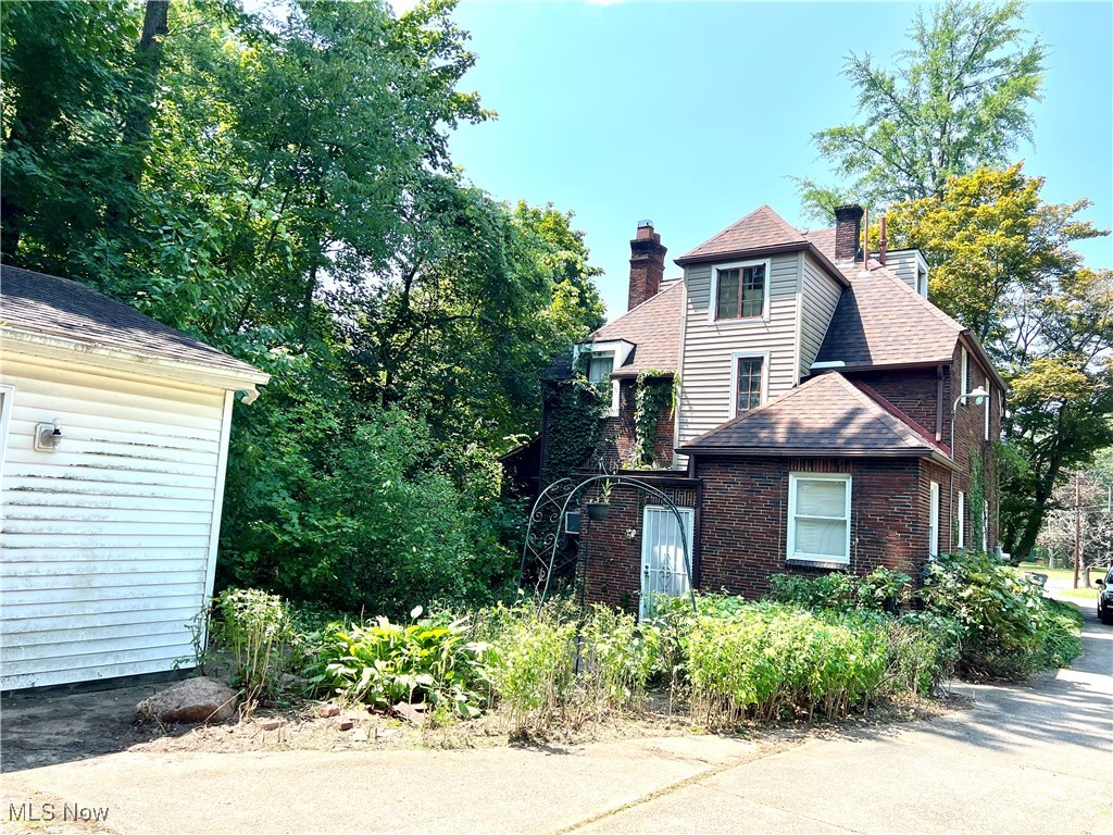 City/Youngstown - Residential
