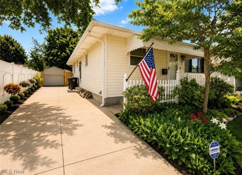 Homes For Rent - 2065 Hackberry Street<br/> Akron, OH 44301