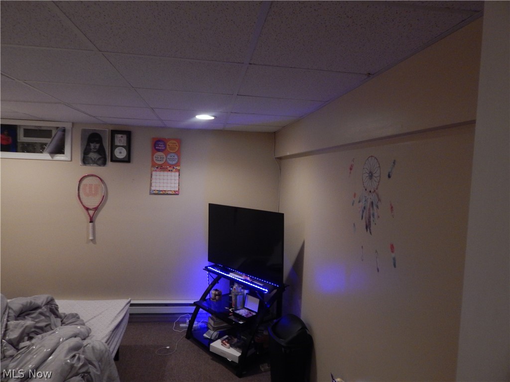 Williamsburg Court Condos - Residential