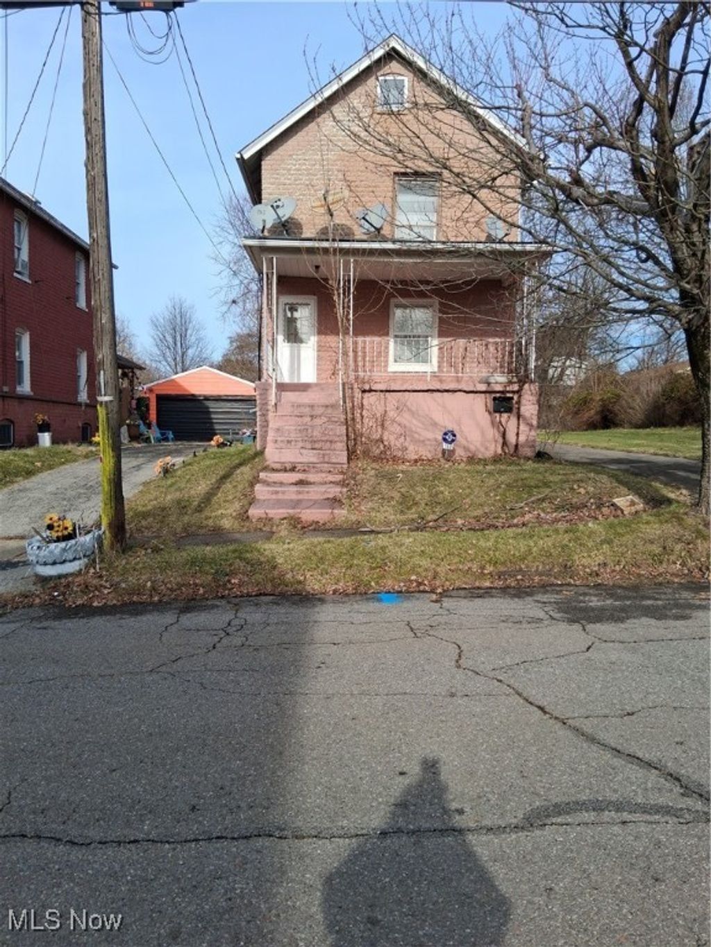 Photo of 160 Gordon Avenue, Campbell, OH 44405 (MLS # 5178504)