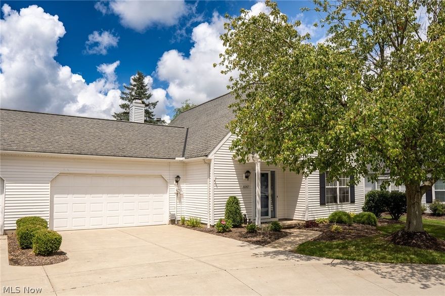 Welcome home to 10267 Orchard Hill Lane. This 2-bedroom condo on a cul-de-sac is move-in ready! The amazing open floor plan features a dining room that opens to a large living room with a fireplace, wood-burning insert, and granite surround. The dining room includes a butler's pantry with a wine rack and cabinet, perfect for entertaining. Sliders lead to a patio where you can relax or entertain outdoors. The large eat-in kitchen has ceramic floors, a breakfast bar, and includes a range, refrigerator, microwave, and dishwasher. The kitchen also boasts beautiful granite counters. The first floor has gorgeous new solid hardwood floors and a half bath with ceramic floors.

On the second floor, you will find two bedrooms and a full bath. The master bedroom features two closets and an arched window that lets in natural light. The full bath includes a large soaking tub and a separate step-in shower. 

A laundry room with a washer and dryer is also included. The 2-car attached garage rounds out this fabulous condo. Conveniently located close to shopping, parks, restaurants, medical facilities, and with easy access to the freeway.