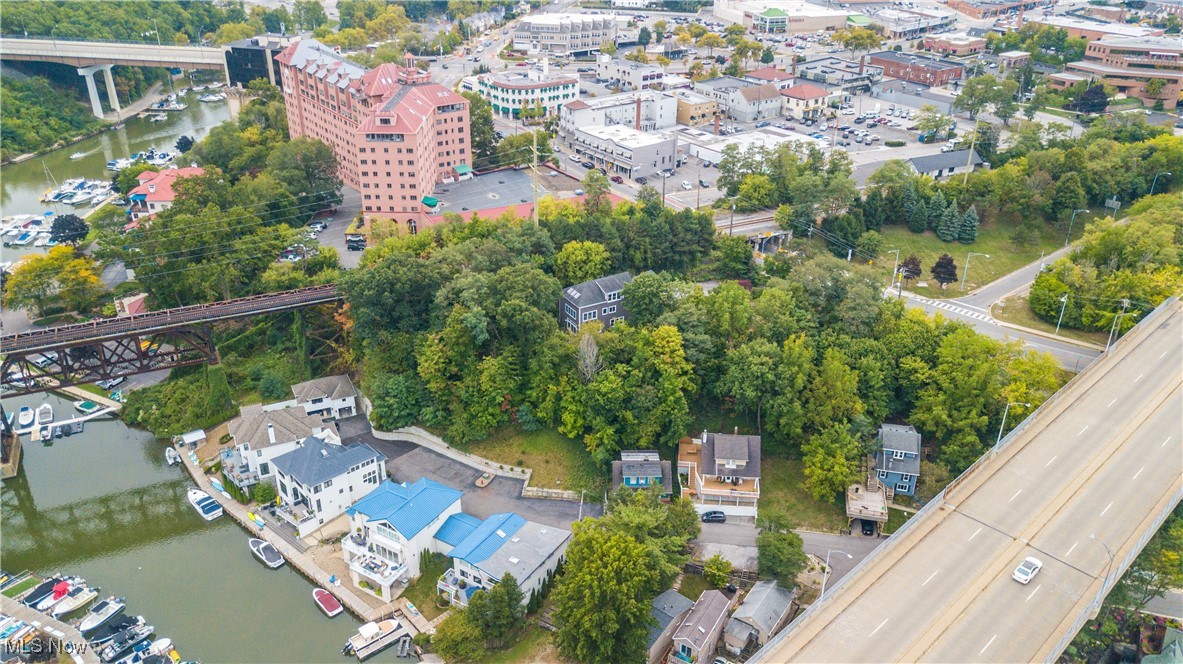 416 Riverdale Drive, Rocky River, Ohio image 12