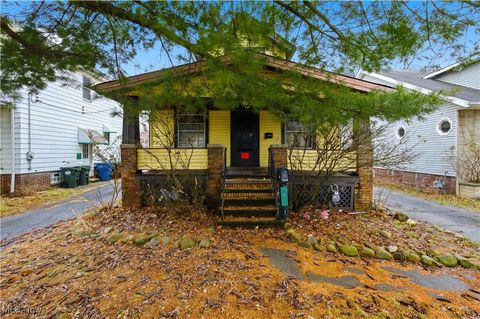 Photo of 7923 Jameson Road, Parma, OH 44129 (MLS # 5179921)