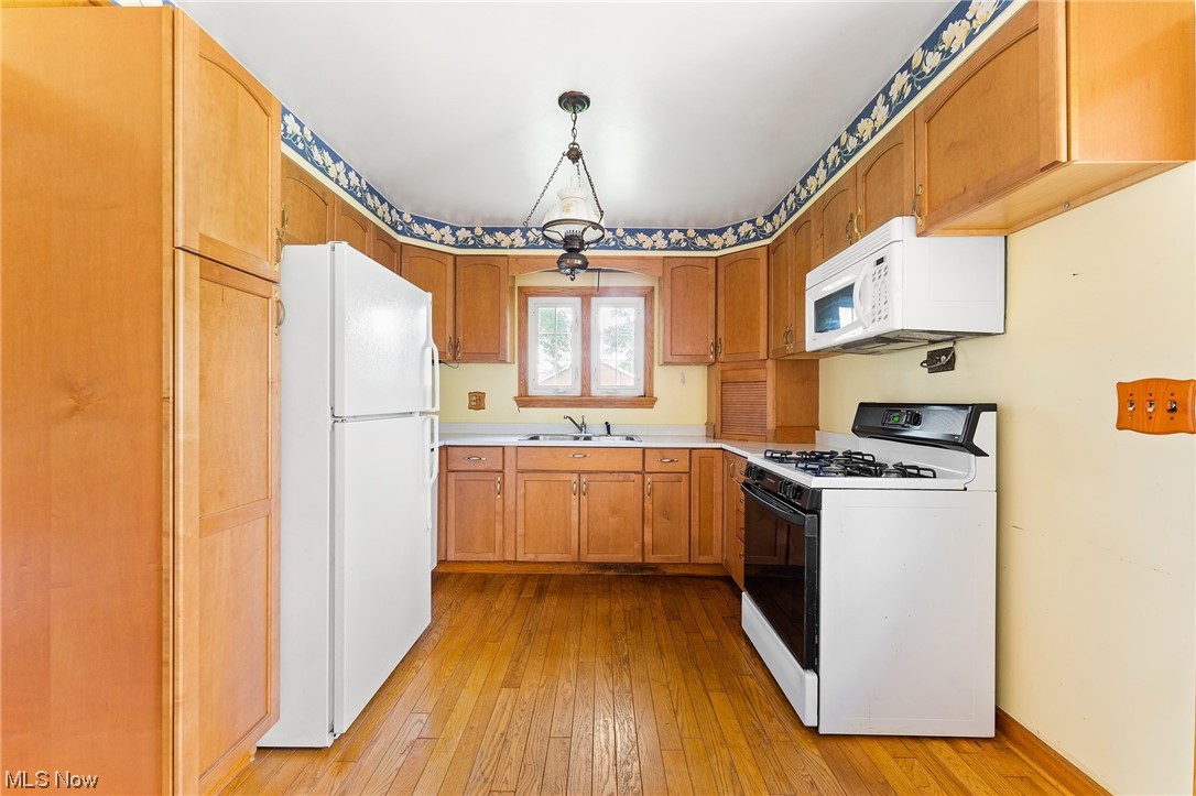 Pikes View - Residential