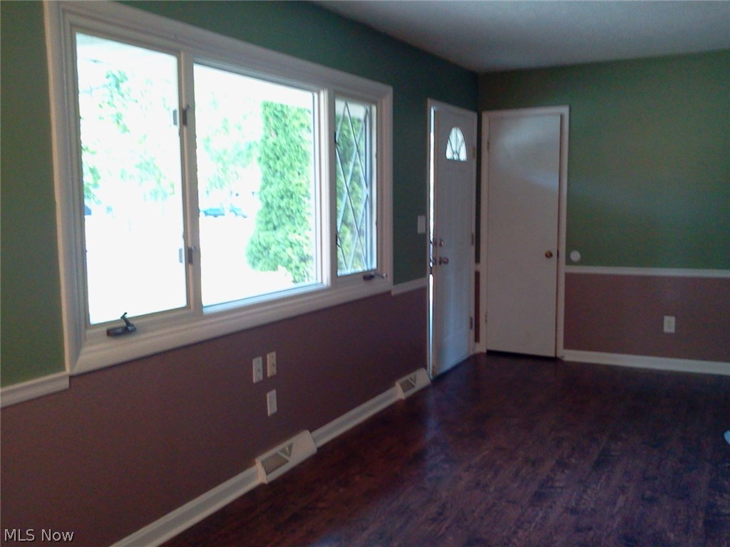 Knickerbocker - Residential