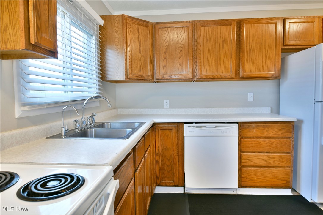 2230 Bel Aire Ln, Poland, Ohio image 12