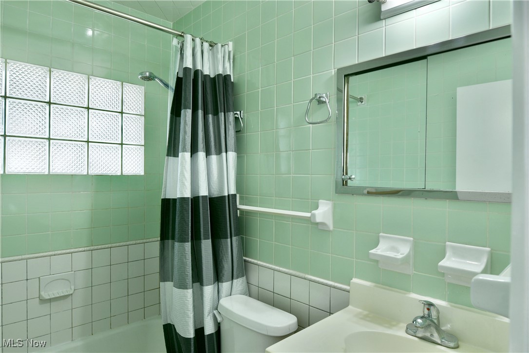 2230 Bel Aire Ln, Poland, Ohio image 35