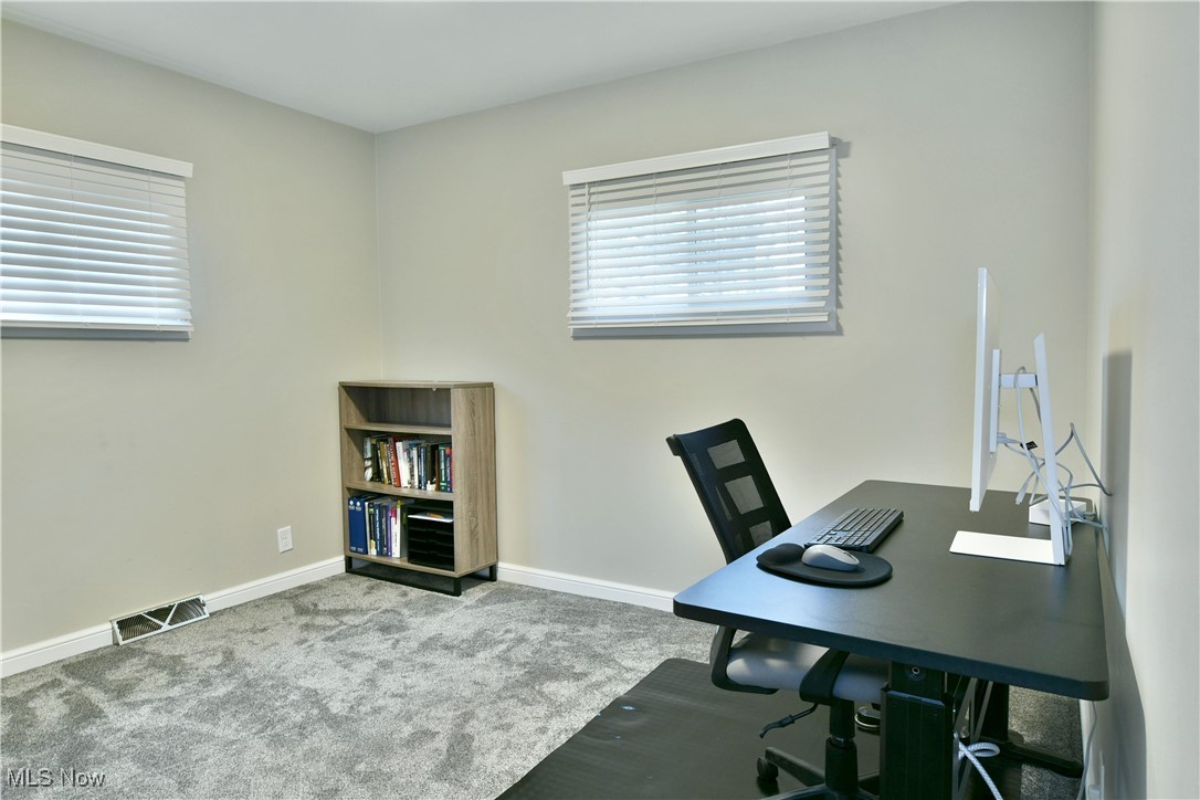 2230 Bel Aire Ln, Poland, Ohio image 25