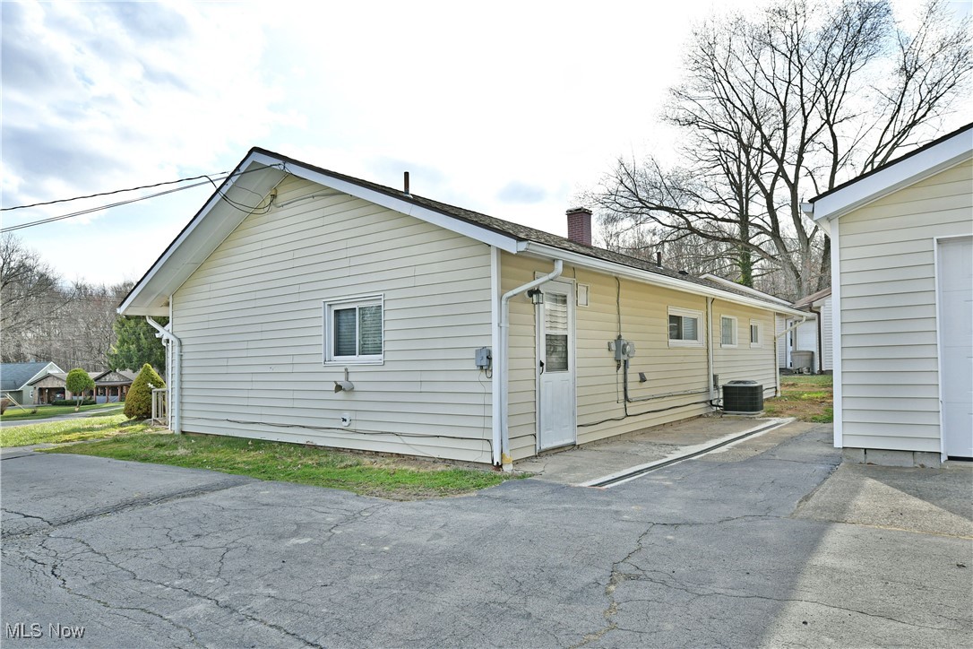 2230 Bel Aire Ln, Poland, Ohio image 42