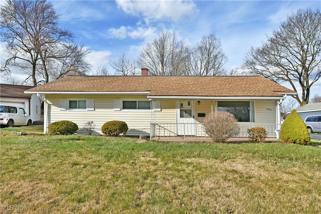 2230 Bel Aire Ln, Poland, Ohio image 2