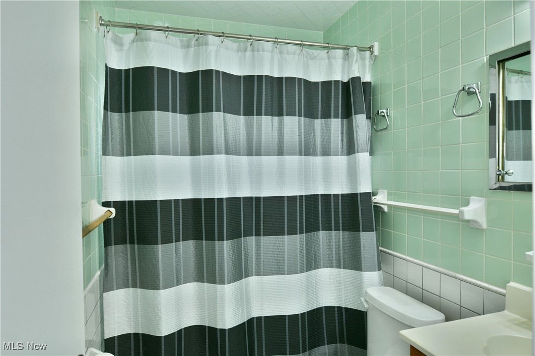 2230 Bel Aire Ln, Poland, Ohio image 36