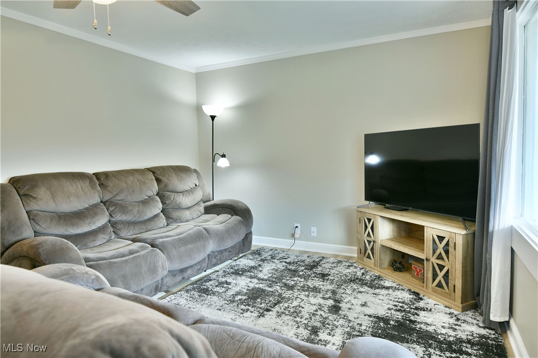 2230 Bel Aire Ln, Poland, Ohio image 3