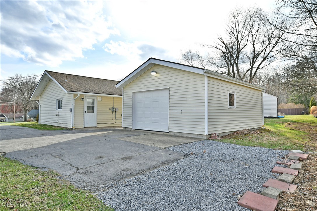2230 Bel Aire Ln, Poland, Ohio image 41
