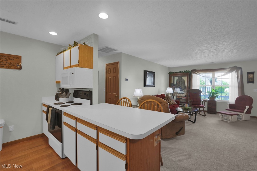 City Ontari Condos - Residential