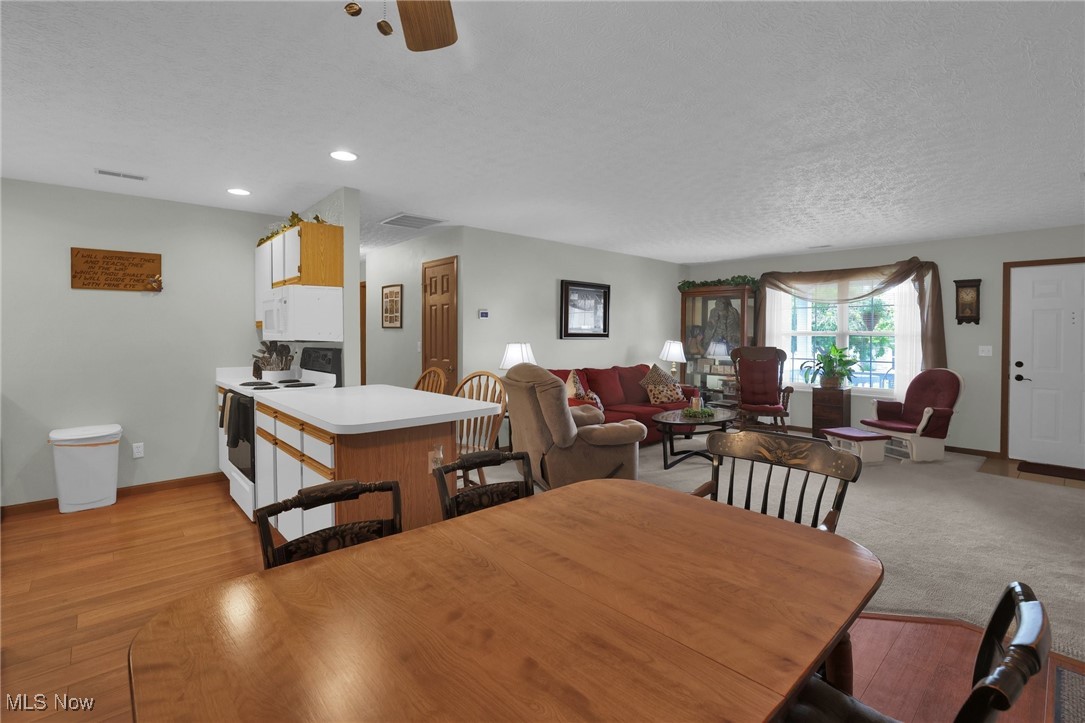 City Ontari Condos - Residential