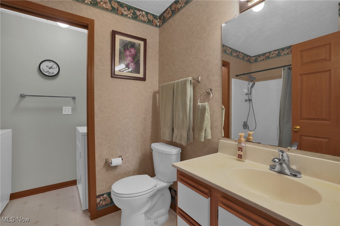 City Ontari Condos - Residential