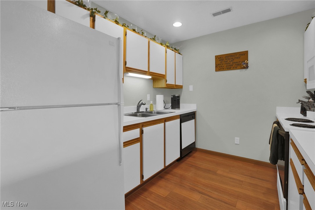 City Ontari Condos - Residential