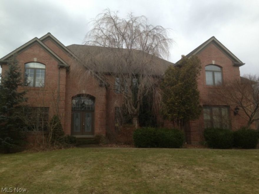 Custom built two story brick and vinyl sided home on scenic 2.09 acre lot. Full partially finished, walk-out basement with wine cellar and abundance of storage. Great room with wall of windows and wet bar, formal dining room with tray ceiling and crown molding, granite counters in the kitchen and see-thru fireplace into great room. Bedroom with fireplace, Jacuzzi tub and walk-in closet. Library/Study with hardwood floor, French doors and full bath. Online auction bidding starts 08/09/2014 and bidding ends on 08/13/2014.