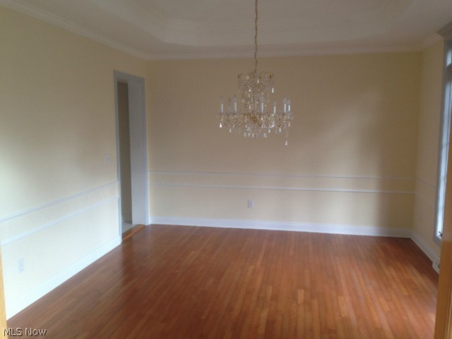 Ledgewood Crossing At Falls - Residential