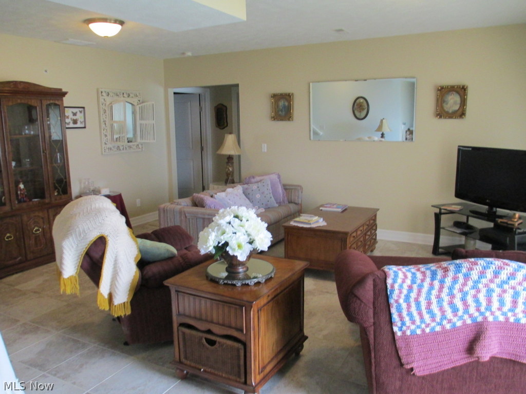 Erin Blf Lakefront Villa Condo - Residential