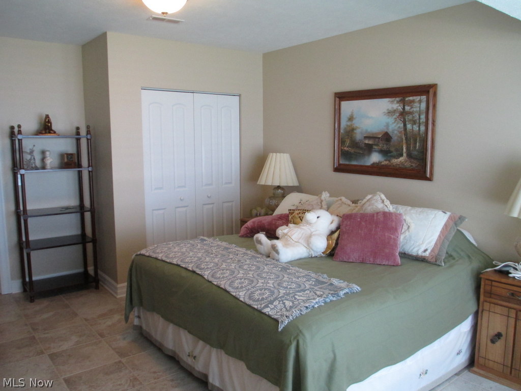 Erin Blf Lakefront Villa Condo - Residential