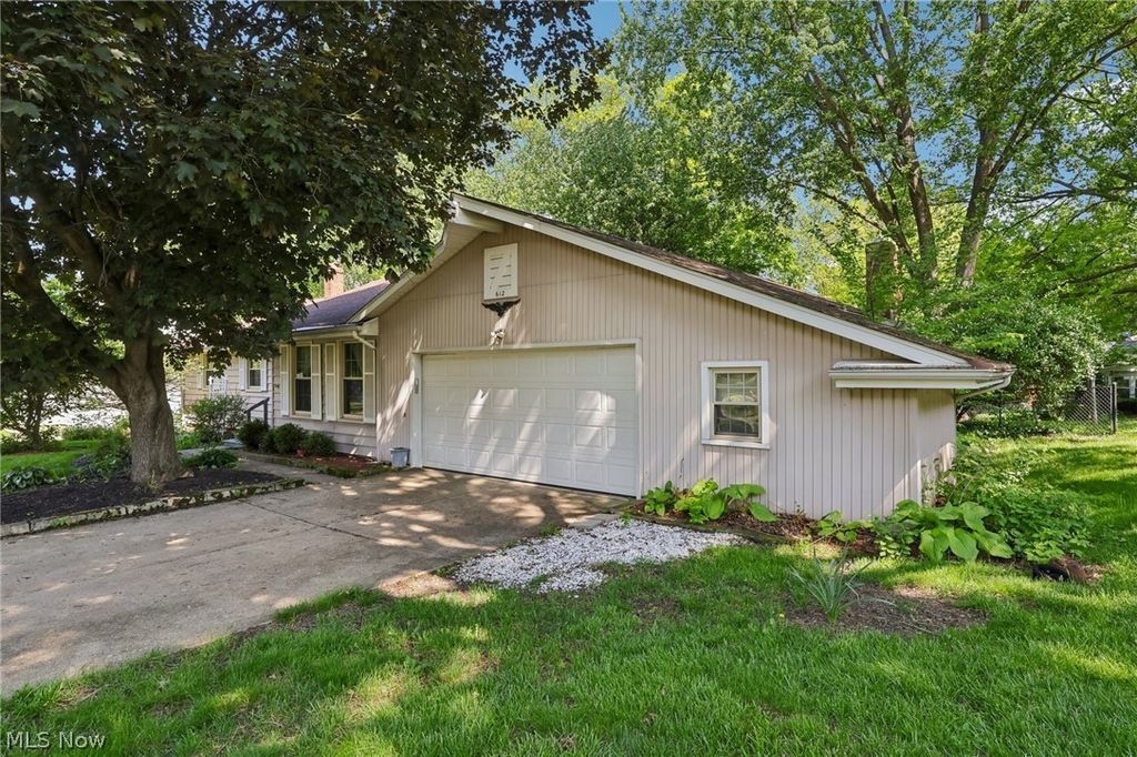 Photo of 612 Forest Ridge Drive, Boardman, OH 44512 (MLS # 5210530)