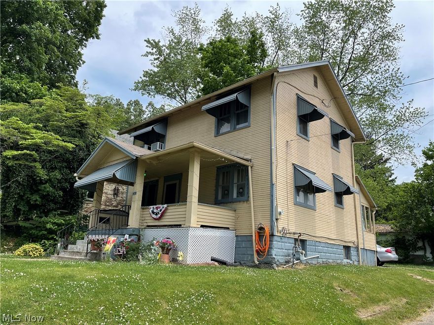 Large family 2 story home. This home has 3 bedrooms, large sized rooms. There is off street parking available in the back.