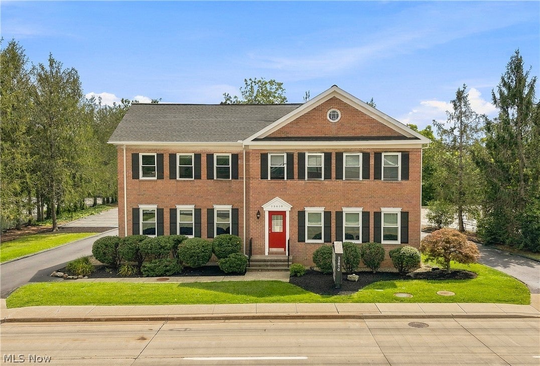 33610 Solon Rd, Solon, OH 44139