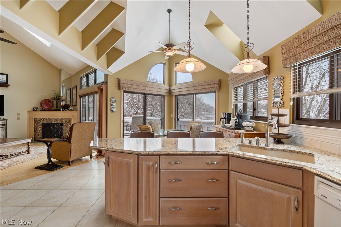 Forest Cove East Condo - Residential