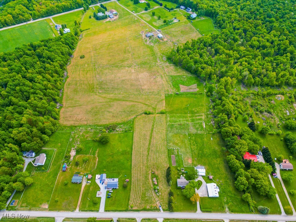 Hosmer Road, Middlefield, Ohio image 7