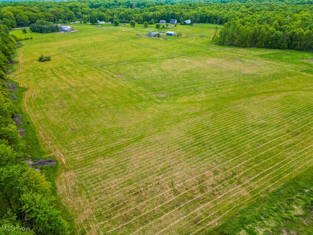 Hosmer Road, Middlefield, Ohio image 9