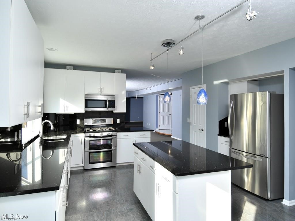 Bears Paw Sub - Residential Lease