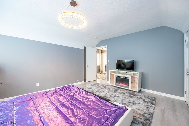 Ridgewood 05 - Residential