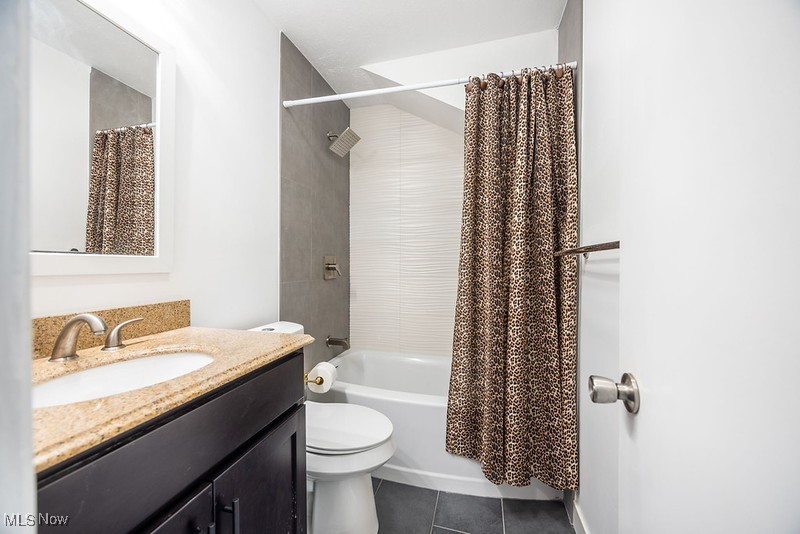 Ridgewood 05 - Residential