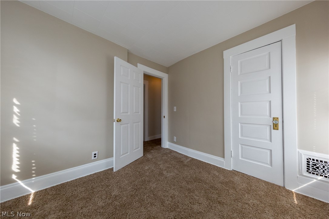 Crestwood - Residential