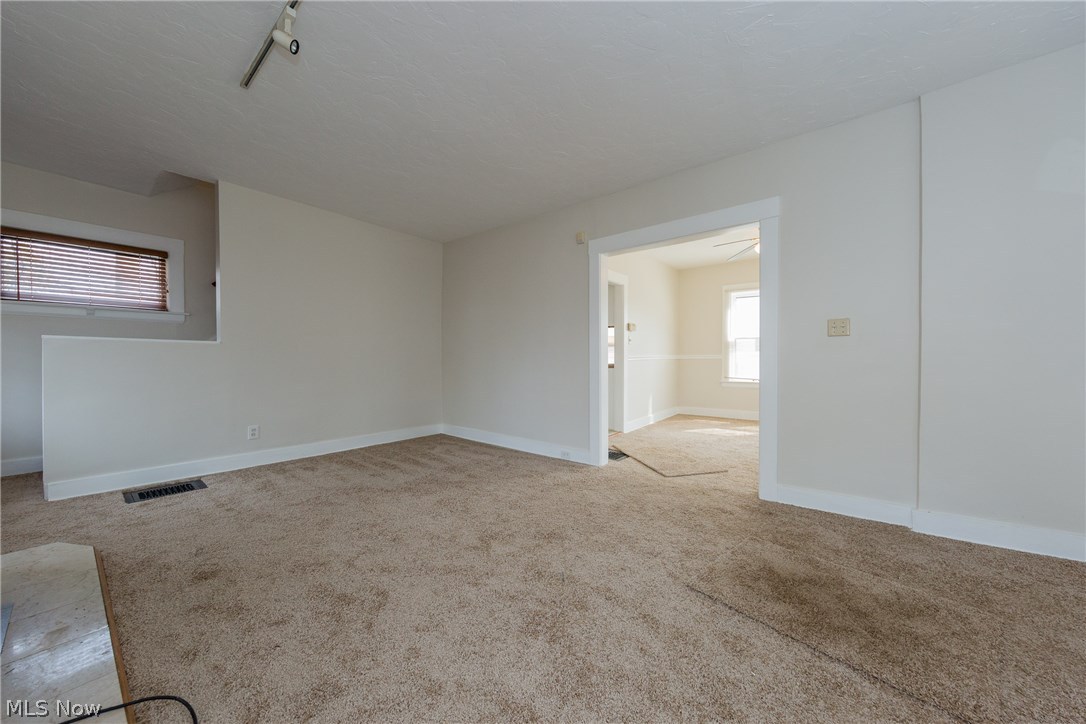 Crestwood - Residential