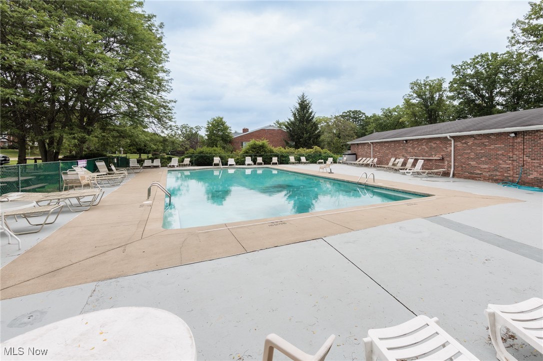 Carriage Hill Condo - Residential