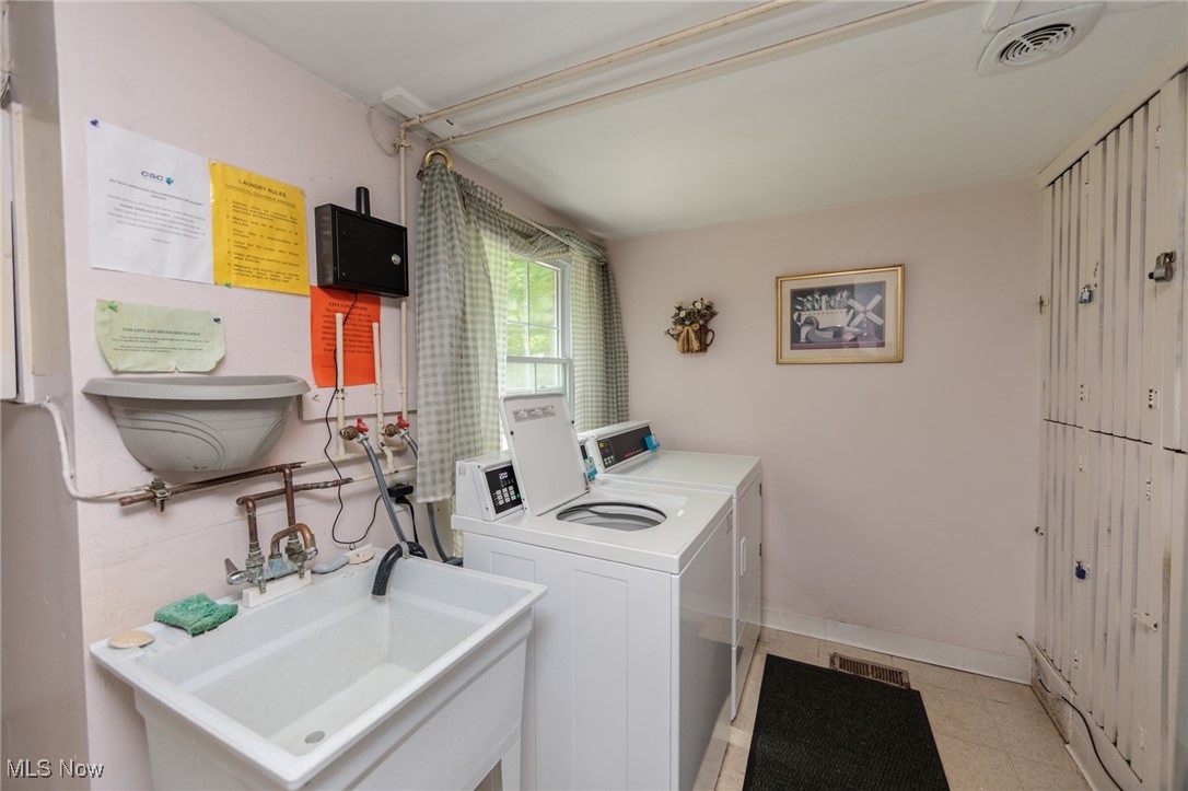 Carriage Hill Condo - Residential