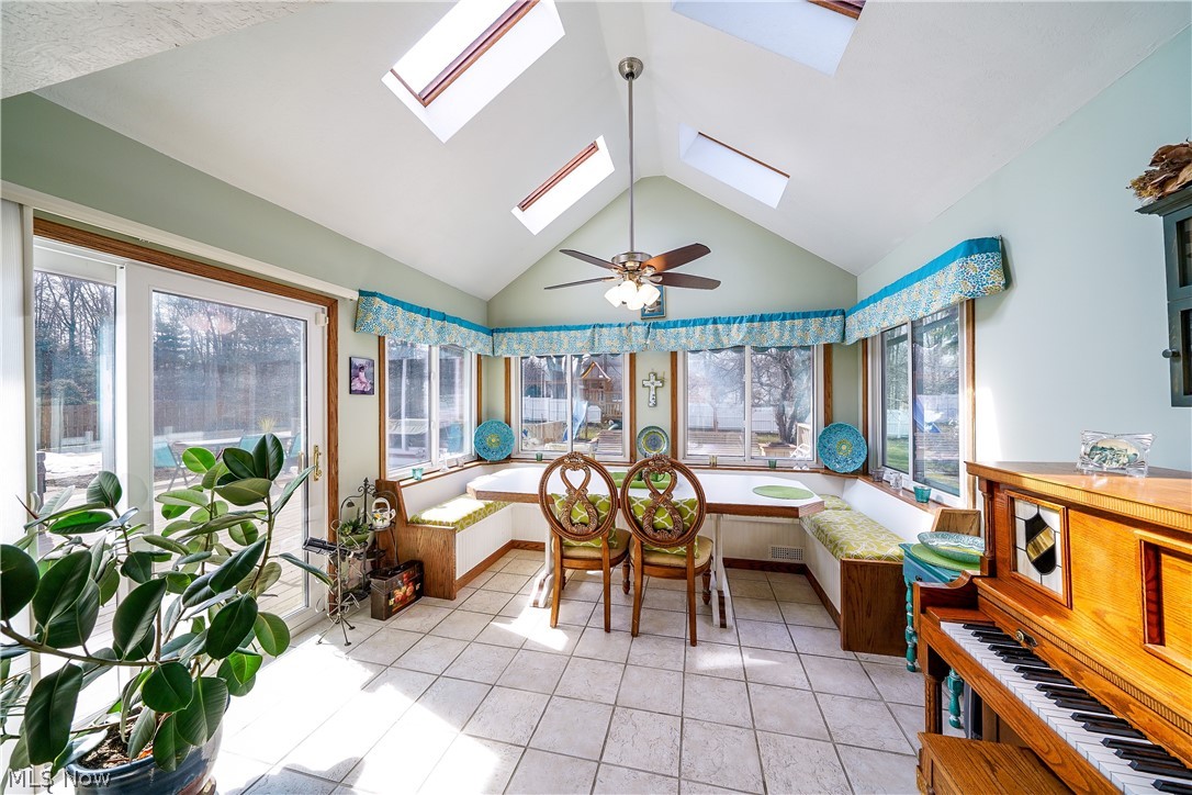Country Lakes - Residential