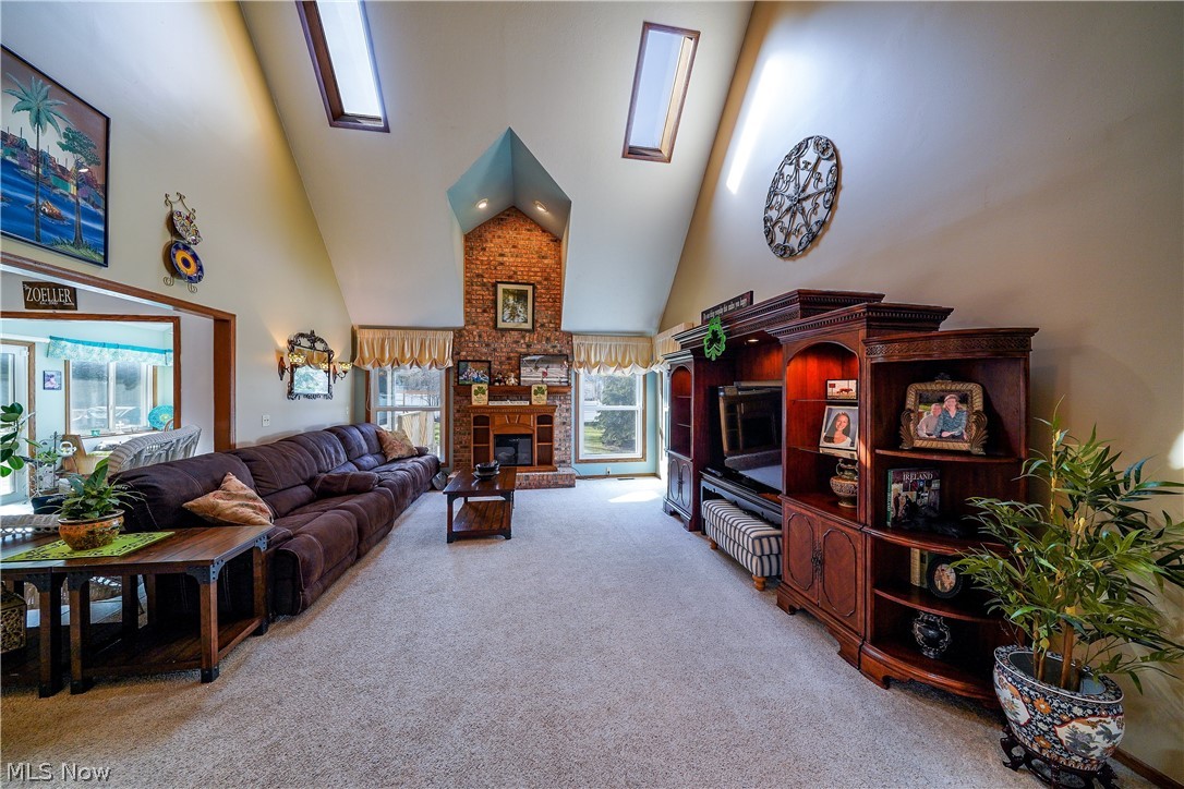 Country Lakes - Residential