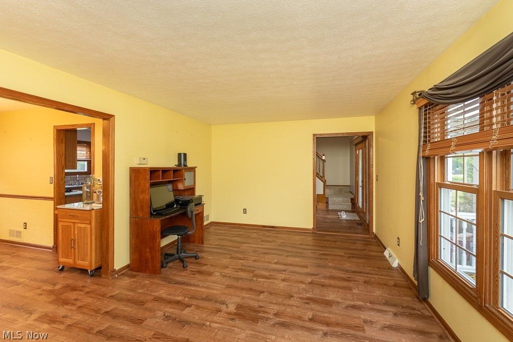 Photo of 595 Montgomery Drive, Brunswick, OH 44212 (MLS # 5207449)
