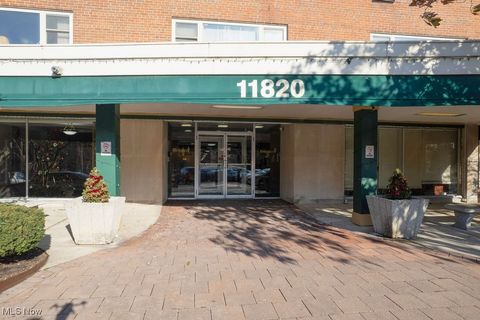 11820 Edgewater Drive 110 Lakewood OH 44107