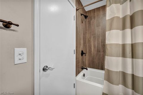 Tiny photo for 23111 Lincolnshire Drive, Bay Village, OH 44140 (MLS # 5215743)
