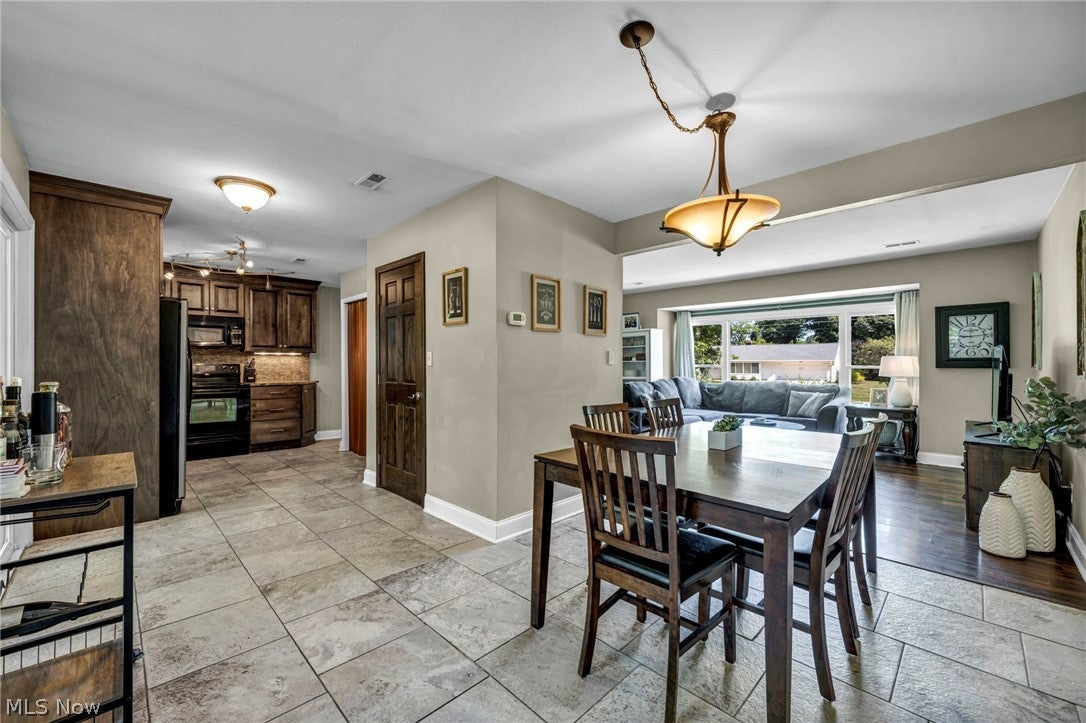23111 Lincolnshire Drive