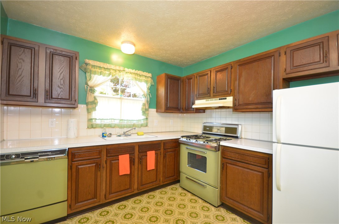 Tallmadge Road - Residential